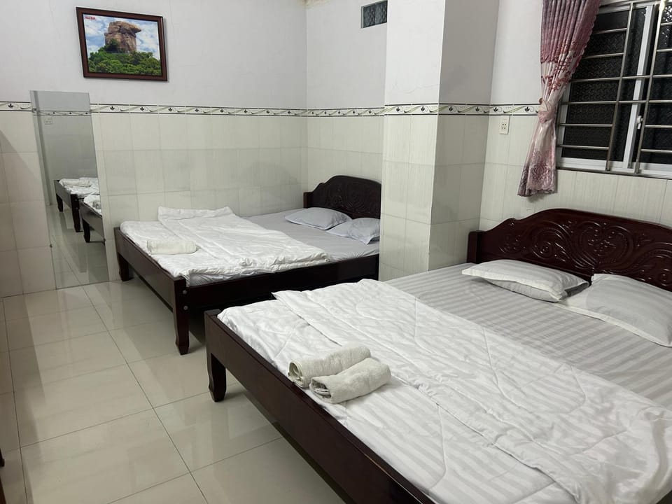 Nhà Nghỉ HOA LÝ Bed and Breakfast in Cambodia