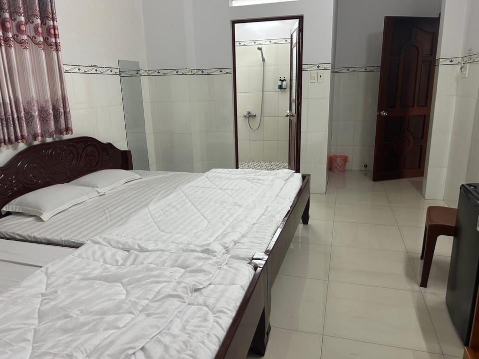 Nhà Nghỉ HOA LÝ Bed and Breakfast in Cambodia