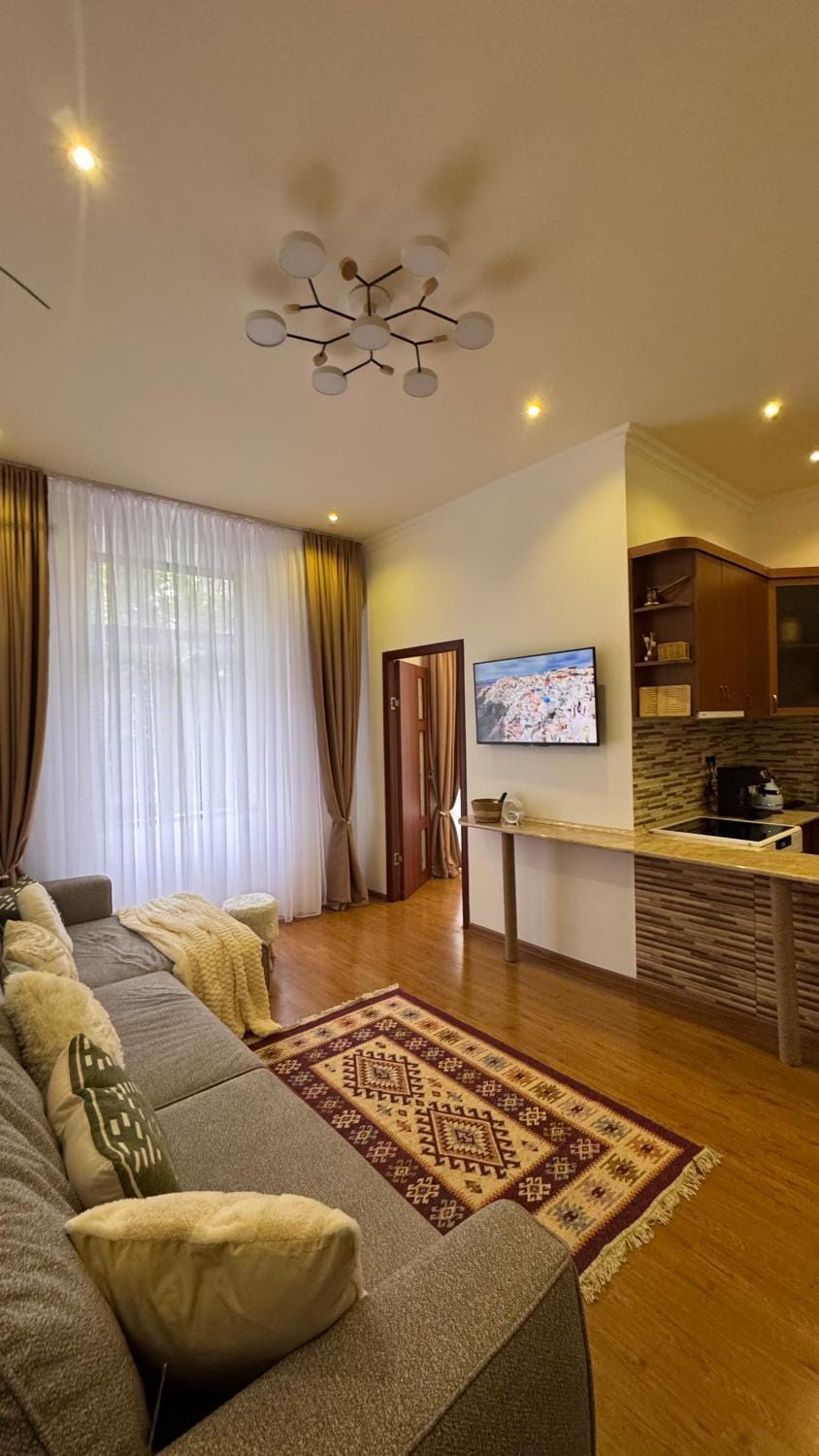 Renovated One Bedroom in the Touristic Center of Yerevan Apartment in Yerevan