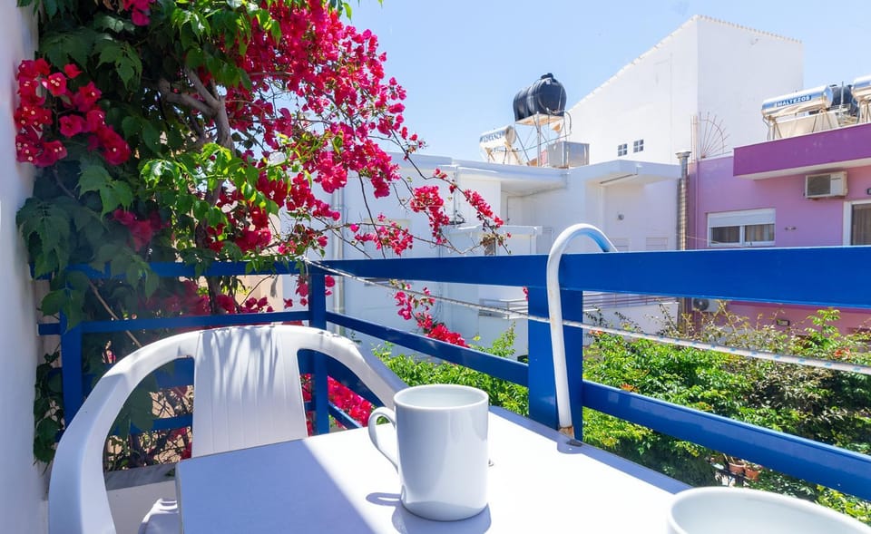 View (from property/room), Balcony/Terrace
