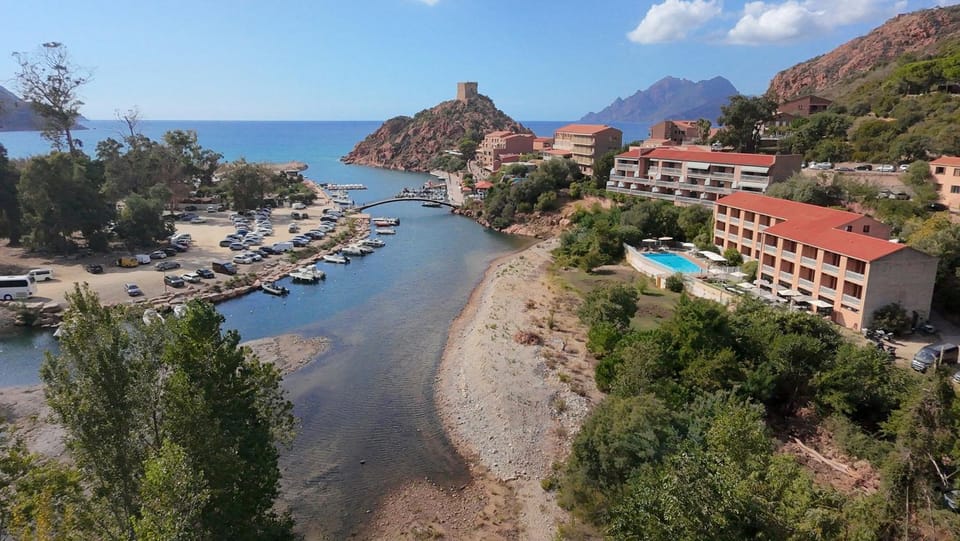 Hotel Le Marina Hotel in Ota
