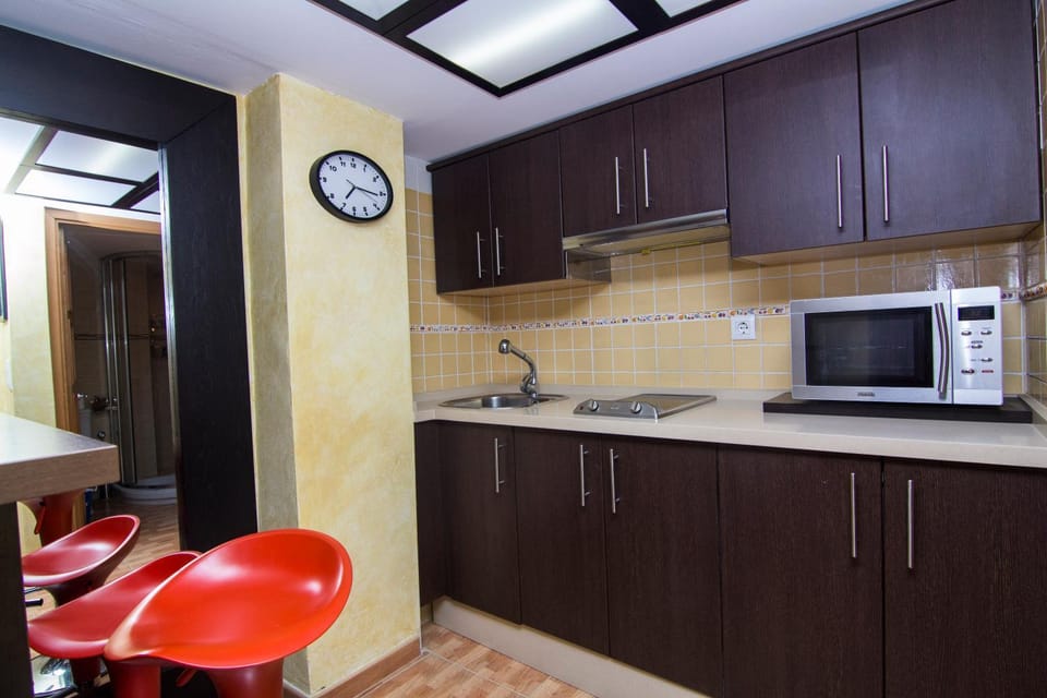 Kitchen or kitchenette