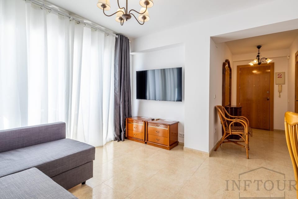 Communal lounge/ TV room, TV and multimedia, Living room, Lobby or reception