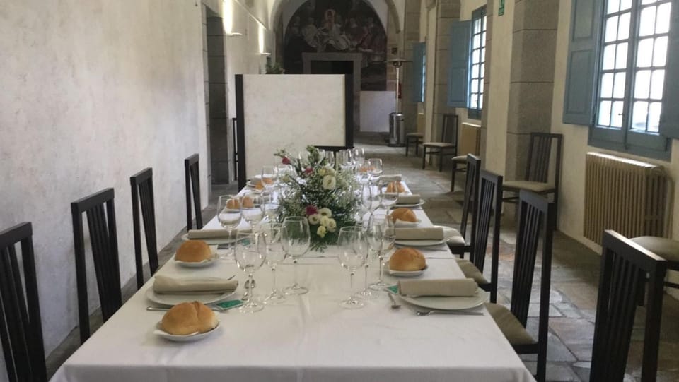 Restaurant/places to eat, Banquet/Function facilities