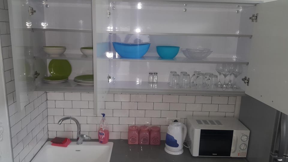 Coffee/tea facilities, Kitchen or kitchenette