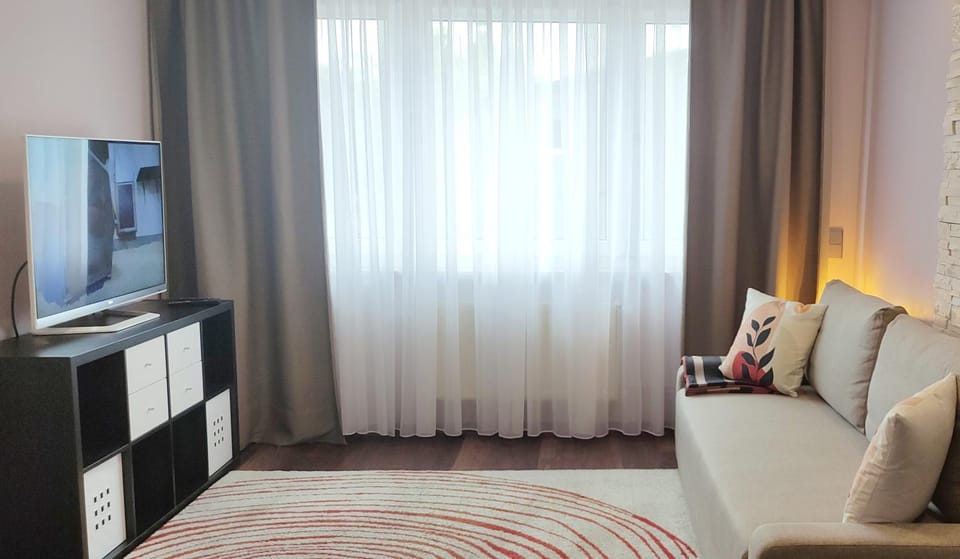 Communal lounge/ TV room, TV and multimedia, Living room