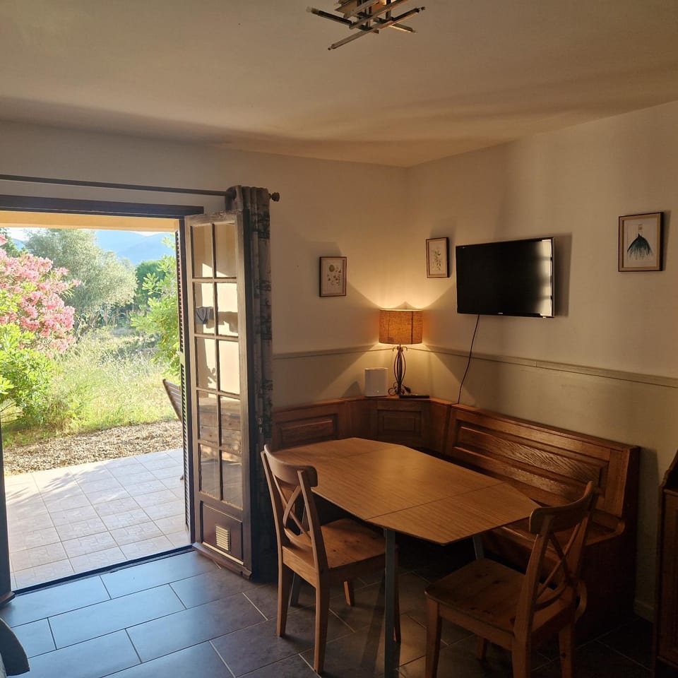 I Mucchi Apartment in Corsica