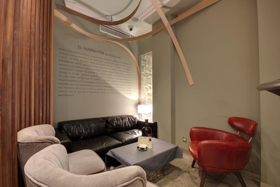 Living room, Lounge or bar