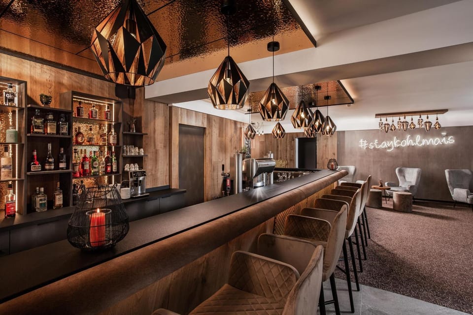 Property building, Lounge or bar, Lounge or bar