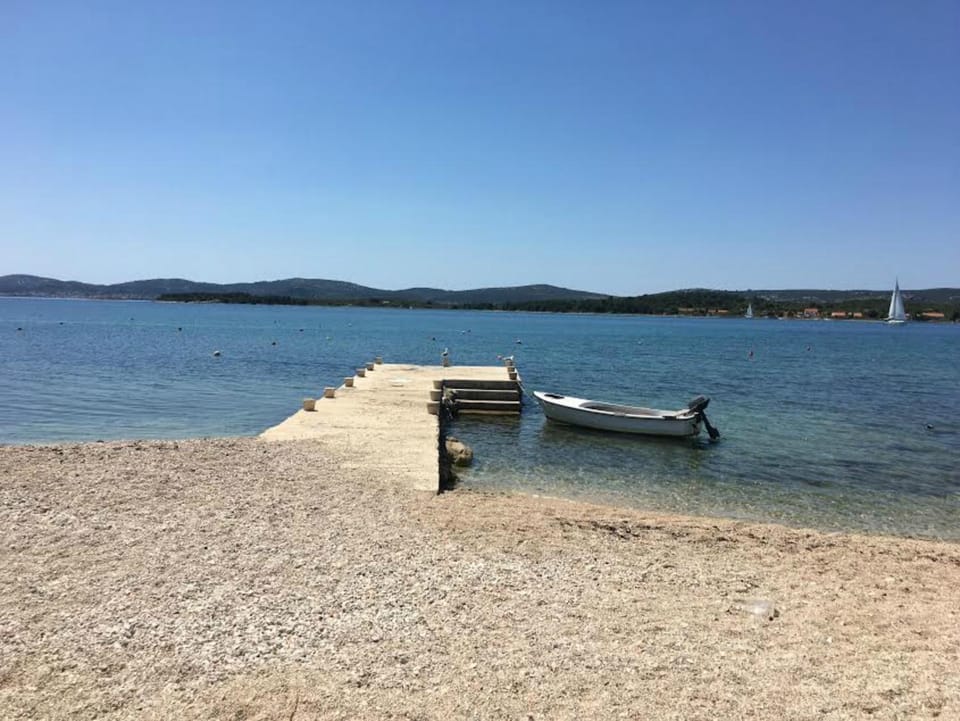 Nearby landmark, Neighbourhood, Natural landscape, Beach