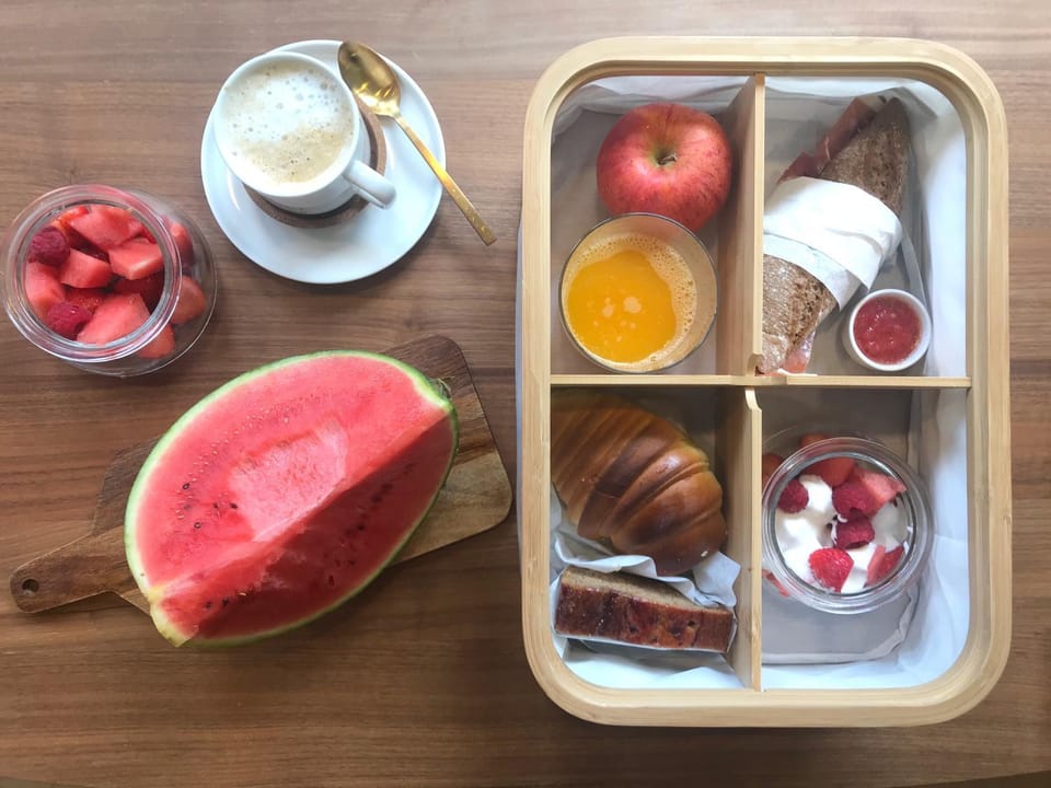 Breakfast, Buffet breakfast