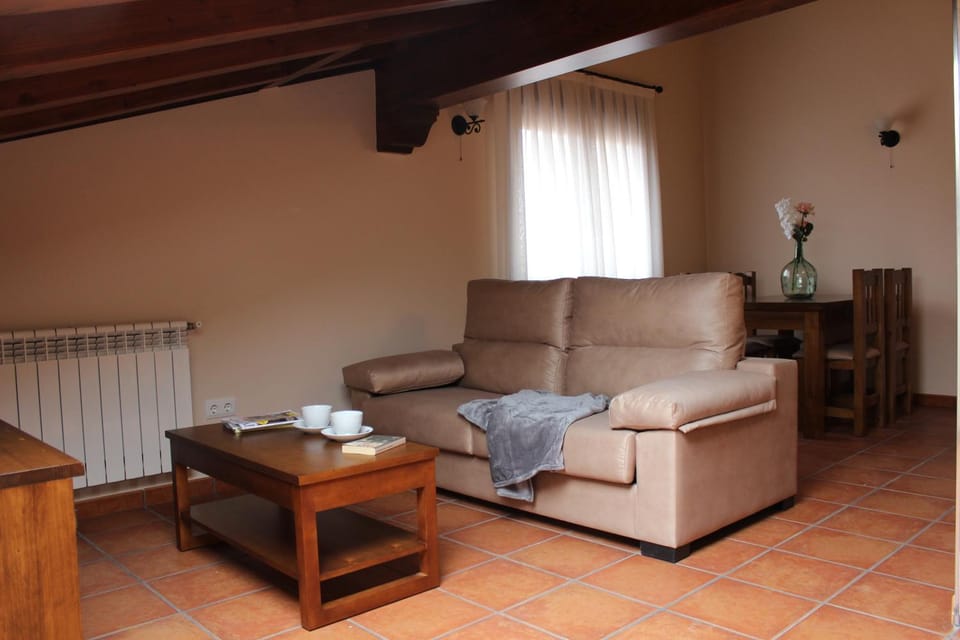 Apartamentos Los Rosales de Isabel Country House in Castile and León