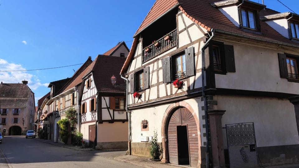 Property building, Street view