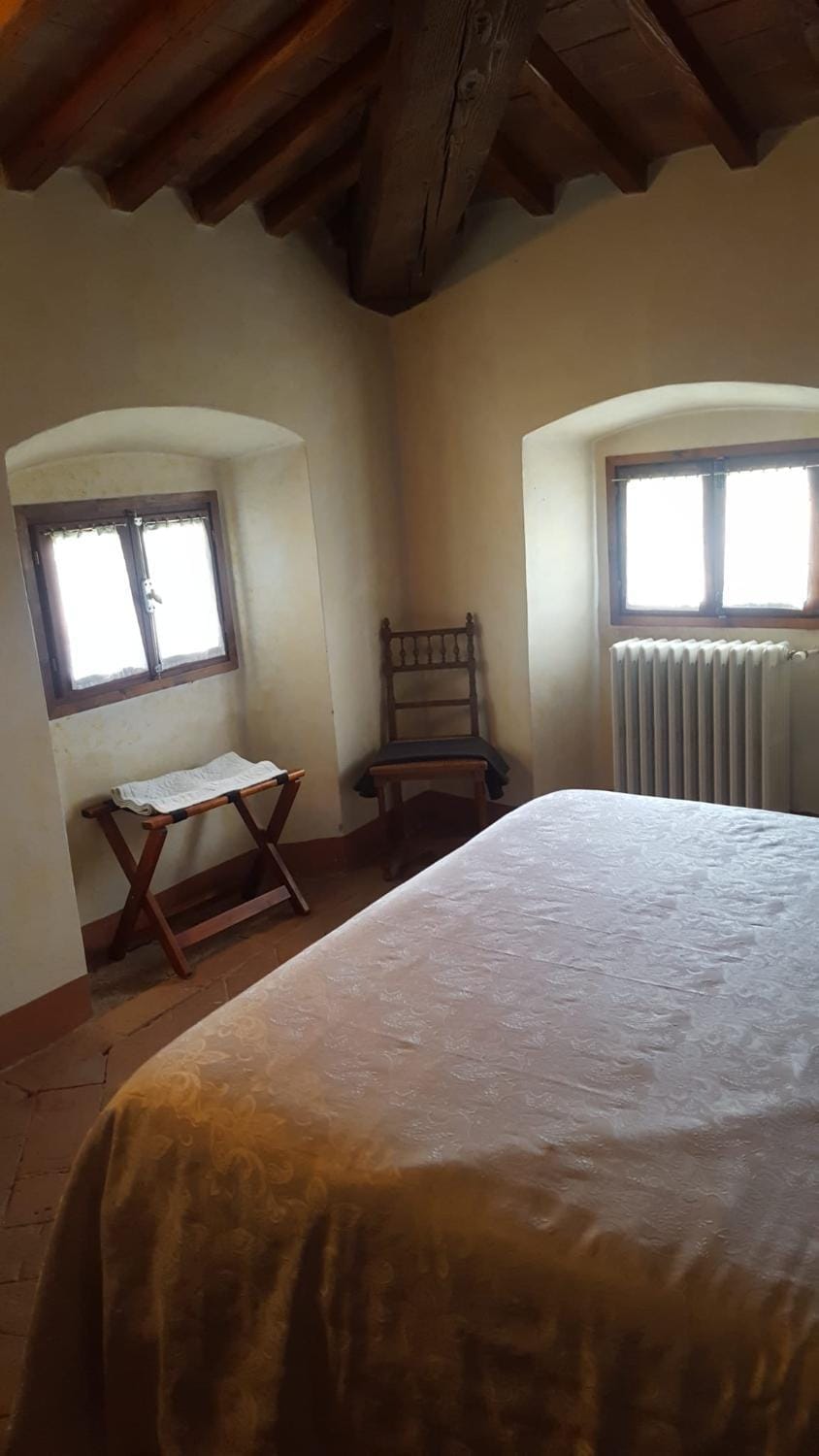 Bed, Photo of the whole room