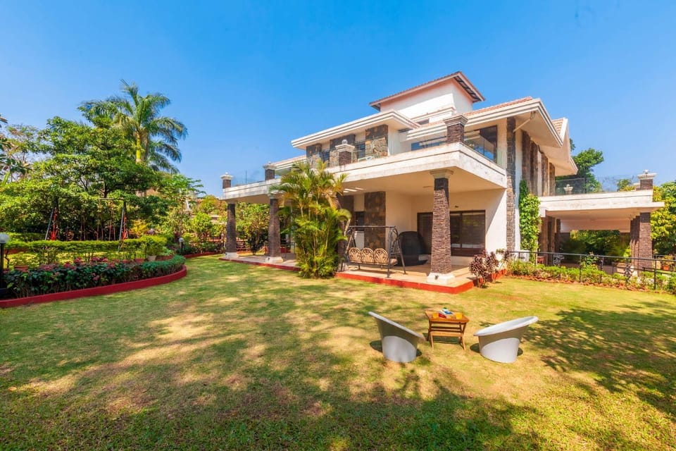 Property building, Garden
