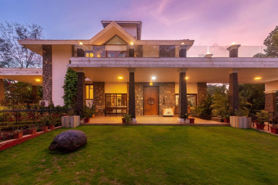 Property building, Garden, Balcony/Terrace