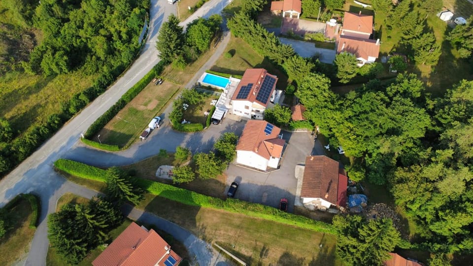 Day, Neighbourhood, Bird's eye view