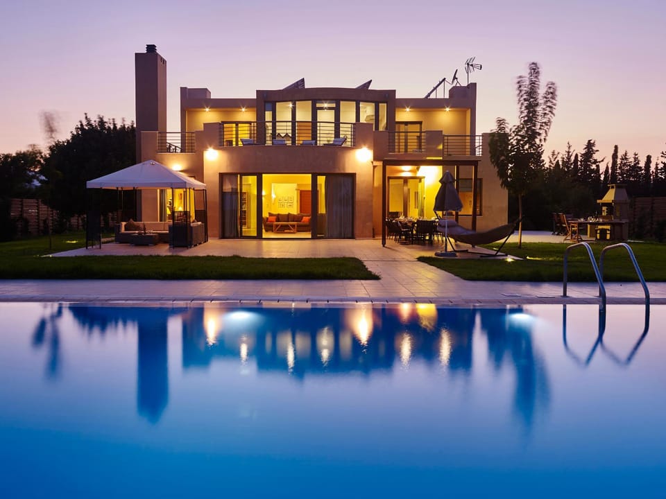 Property building, Garden view, Pool view, Sea view, Swimming pool