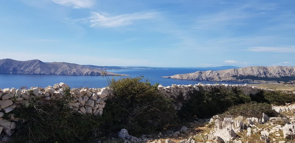 Nearby landmark, Off site, Natural landscape, Hiking, Mountain view, Sea view