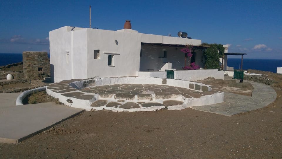Studios Rodi Apartment in Milos