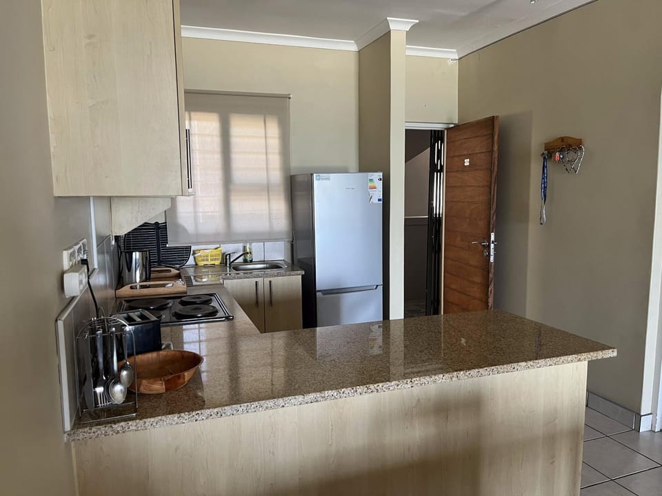 Kitchen or kitchenette, kitchen