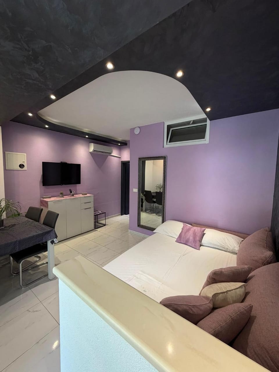 Apartments Luxury Oasis Apartment in Makarska