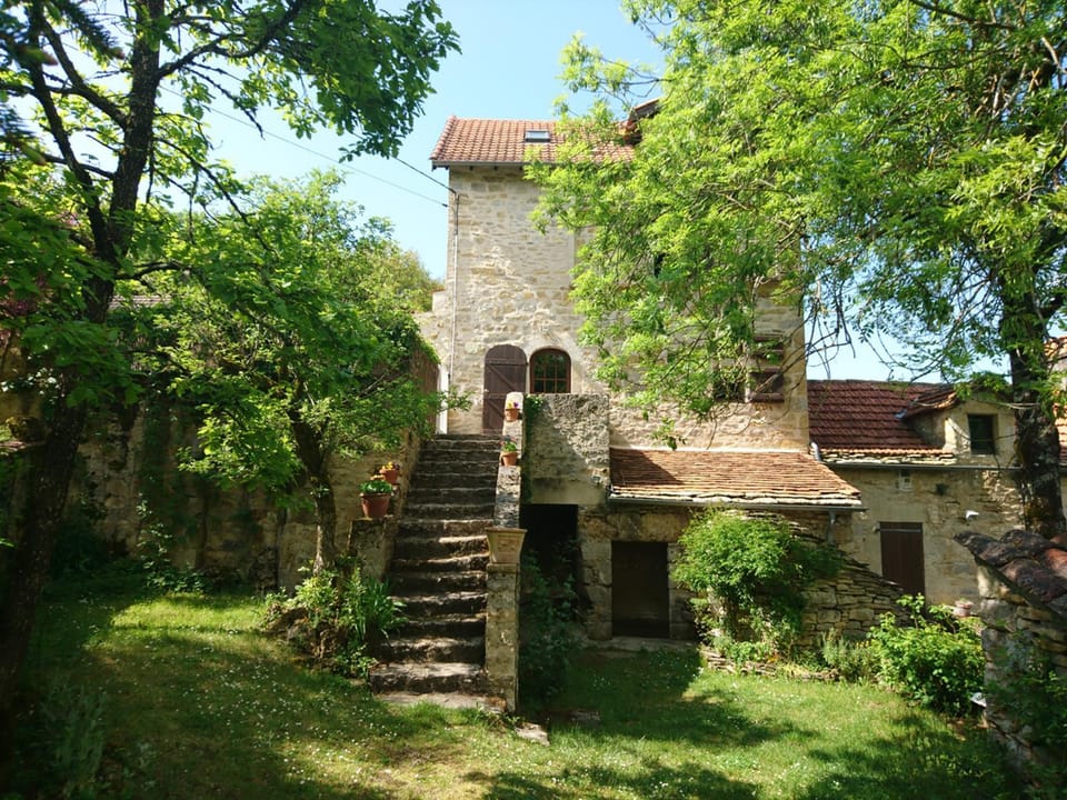 Facade/entrance, Garden