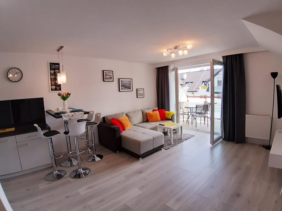 Balcony/Terrace, Living room