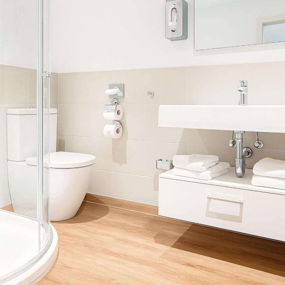 Shower, Toilet, Bathroom