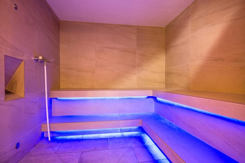 Sauna, Steam room