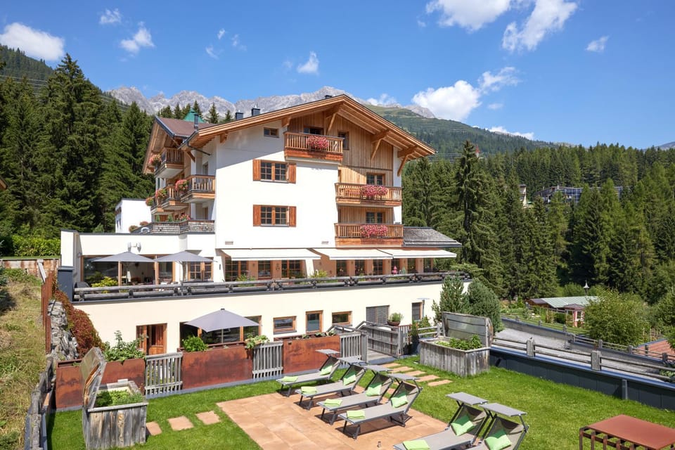 Property building, Natural landscape, Mountain view