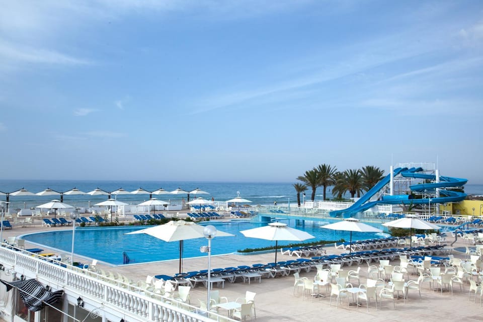 Beach, Swimming pool, Swimming pool