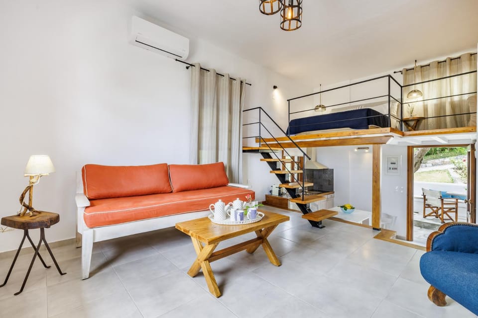 Living room, Photo of the whole room, Seating area