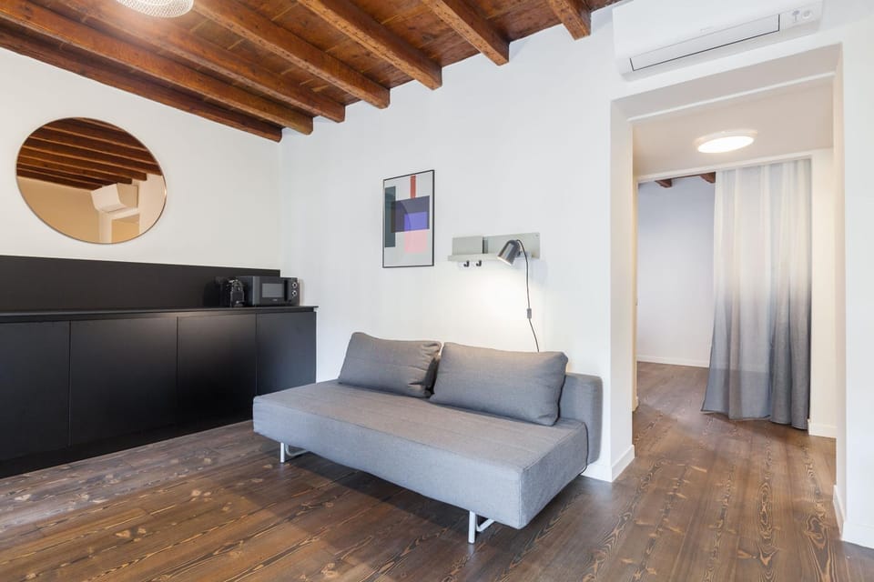 Kitchen or kitchenette, Living room, Photo of the whole room