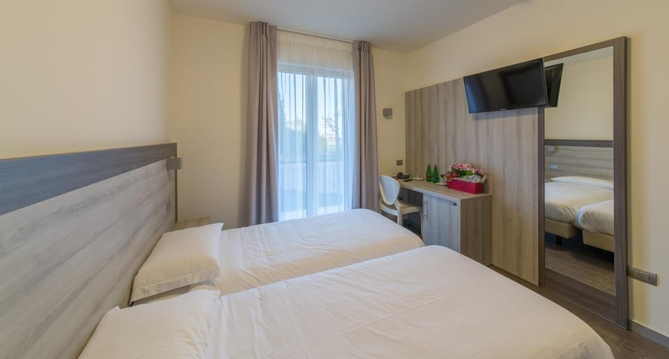 Hotel Panineria Colombera Rossa Hotel in Province of Brescia