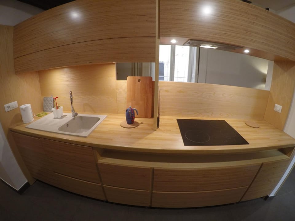 Kitchen or kitchenette, Living room