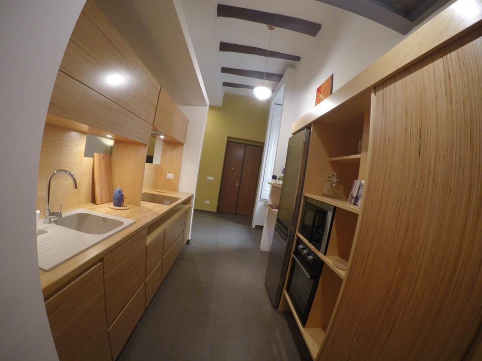 Kitchen or kitchenette, Living room
