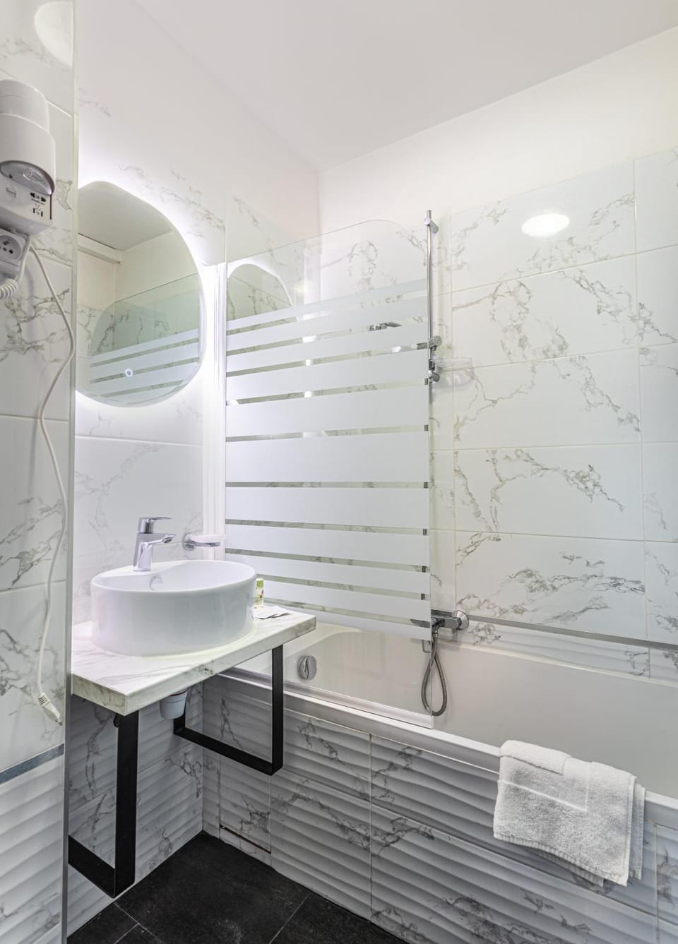 Bathroom, Bath