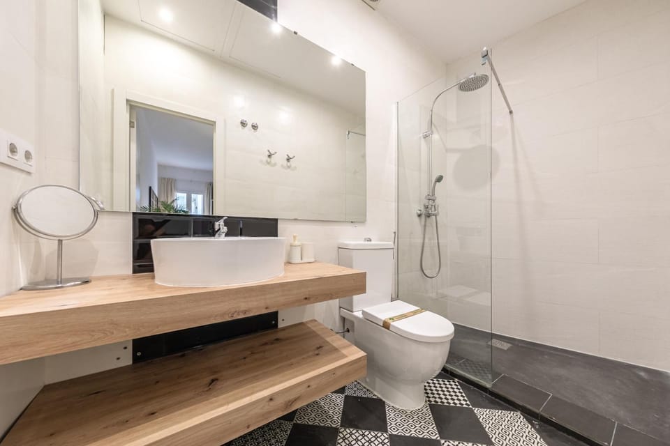 Shower, Bathroom