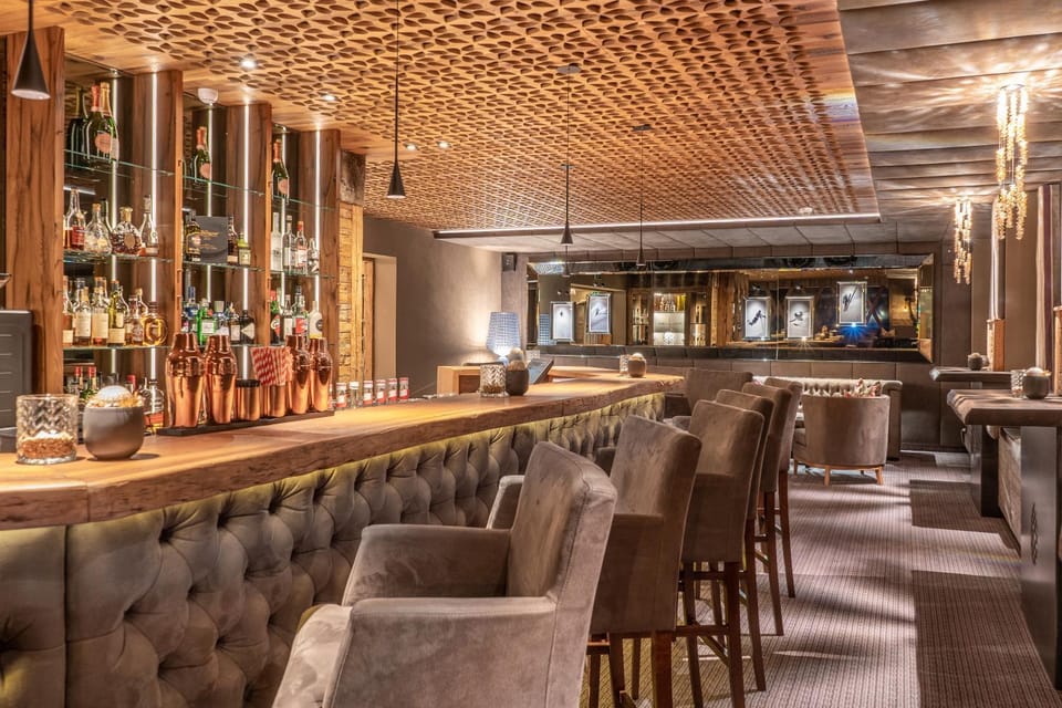 Lounge or bar