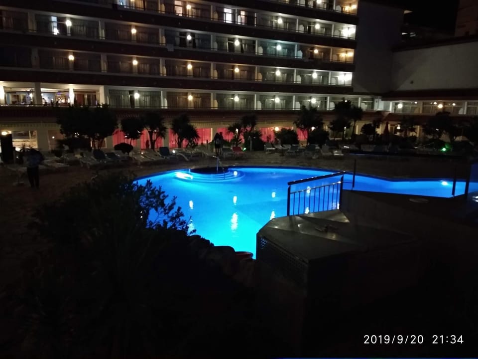 Swimming pool