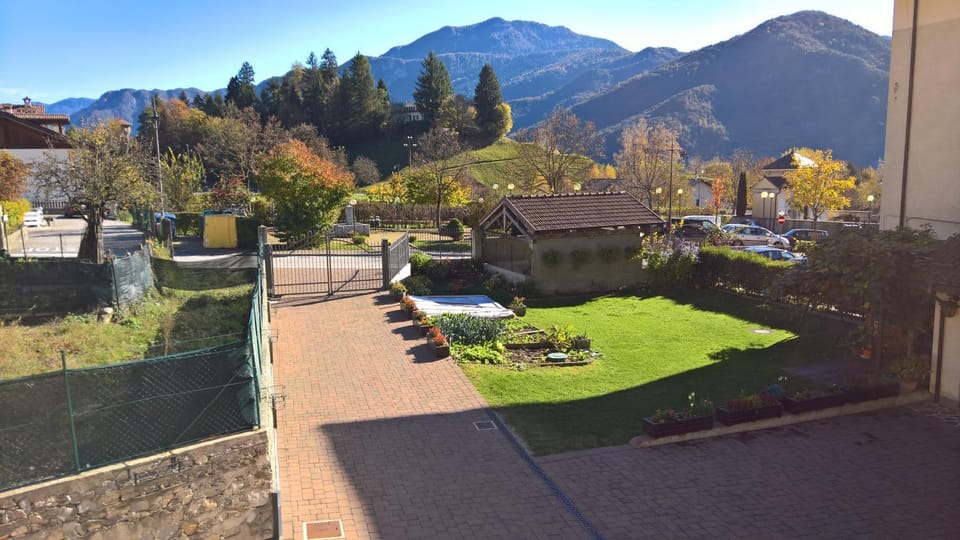 Garden, Garden view, Mountain view