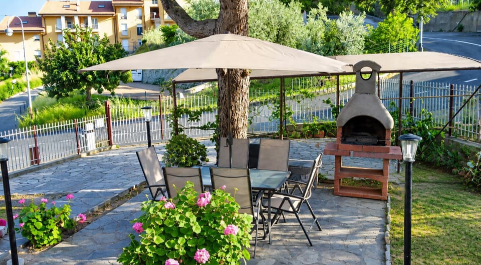 BBQ facilities, Garden