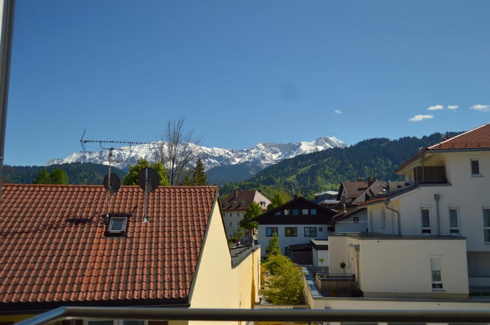 Spring, Natural landscape, Balcony/Terrace, Mountain view