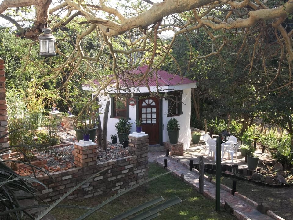 Wiltshire Rondavel Chalet in Port Alfred