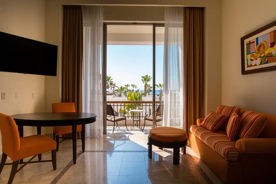 Balcony/Terrace, Seating area, Garden view, Sea view