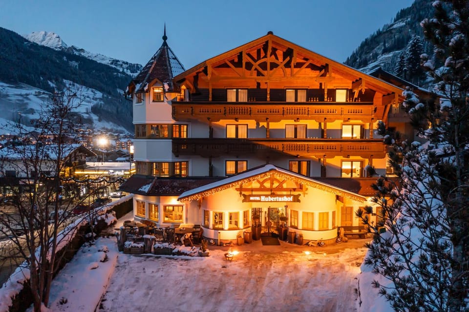 Hotel Hubertushof Hotel in Salzburgerland