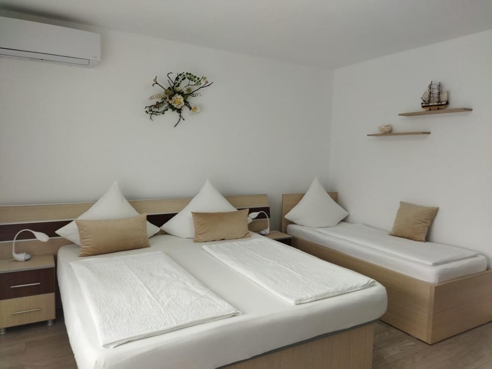 Vila Marius 2 Mai Bed and Breakfast in Dobrich Province, Bulgaria