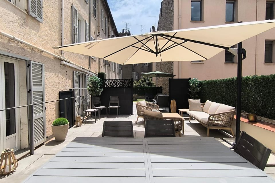 Balcony/Terrace, Dining area