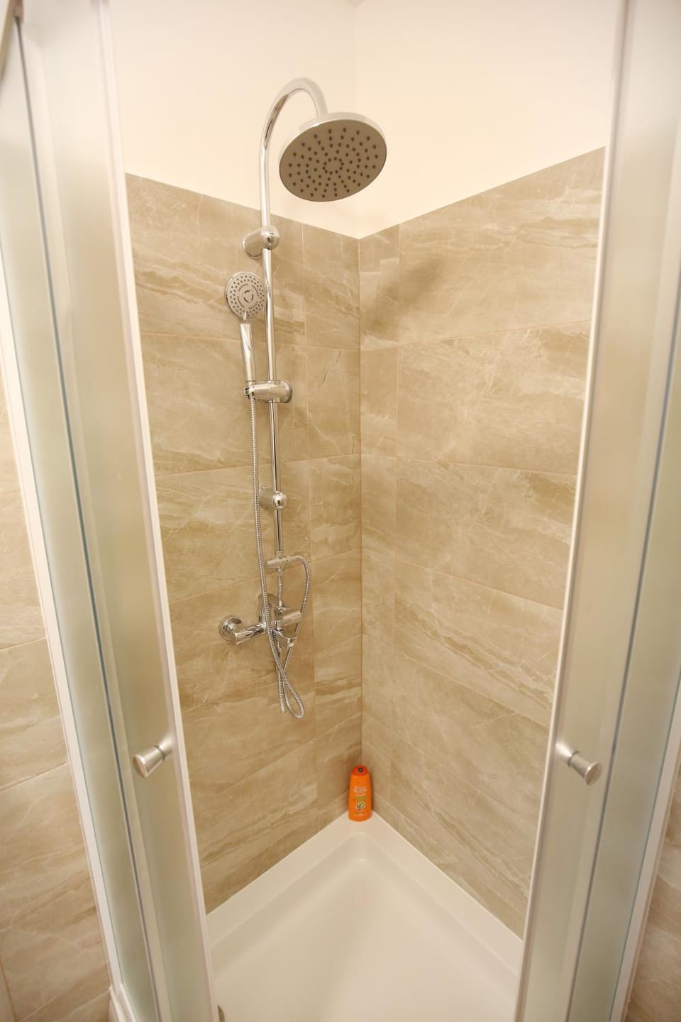 Shower, Bathroom, Decorative detail